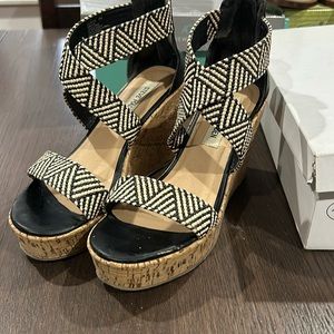 Steve Madden Elwyn black platform Sandals